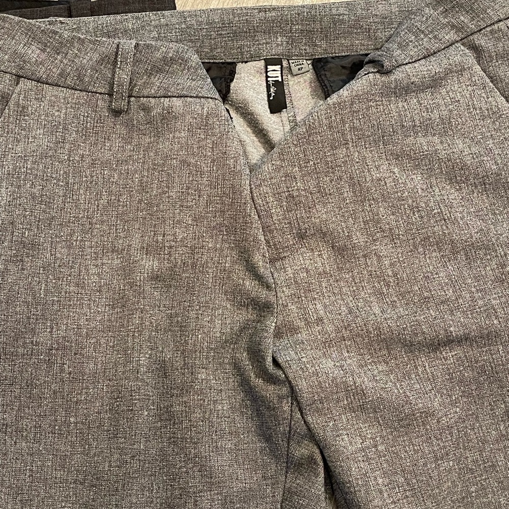 Women's Dress Pants Bundle - Banana Republic, KUT, JM Collection - Size 4/4P/4PS - Picture 4 of 8